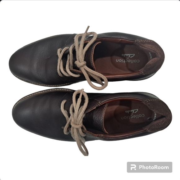 Clark\'s Collection Lace Up Brown leather shoes  size 9